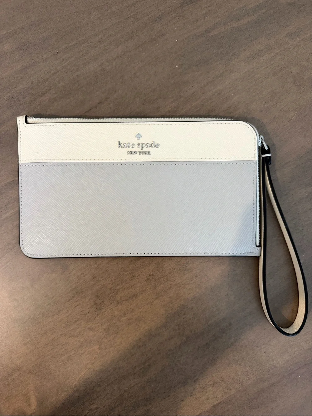 NWOT Kate Spade New York Saffiano Leather Zip Card Holder Wristlet